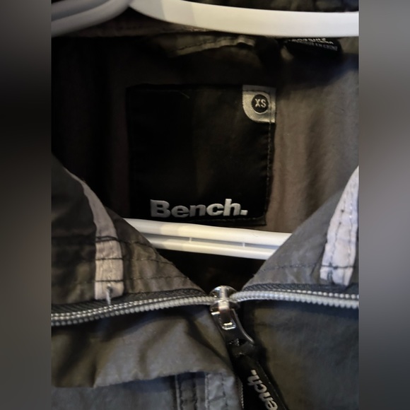 bench tight fitted jacket - Picture 3 of 3